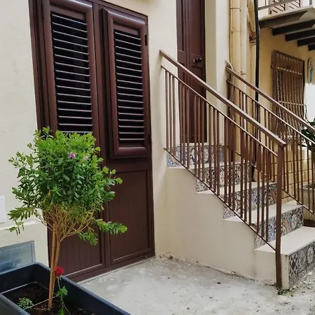 La Nicuzza-#historicalhouse Holiday home