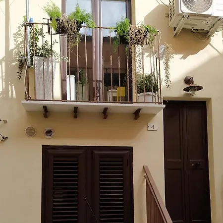 La Nicuzza-#historicalhouse Holiday home *
